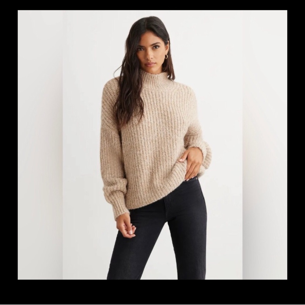 NWT Dynamite Pull Oversized Knit Sweater